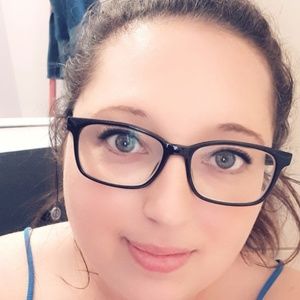 Meet your Posher, Liz